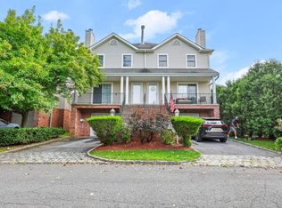 150 Woodruff Ave, Scarsdale, NY 10583