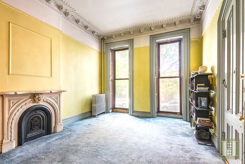 1st image of 40 New York Ave