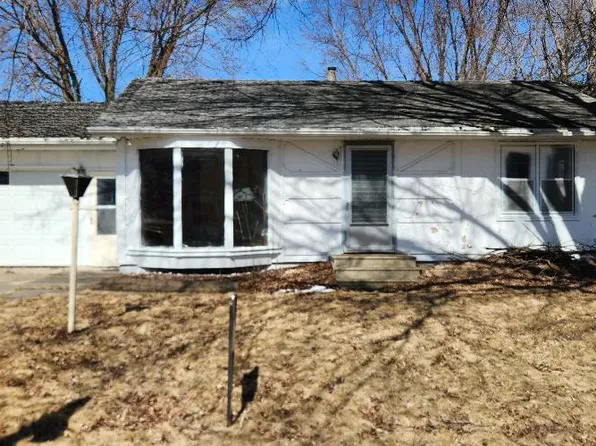 918 Plainview Ln, Albert Lea, MN 56007