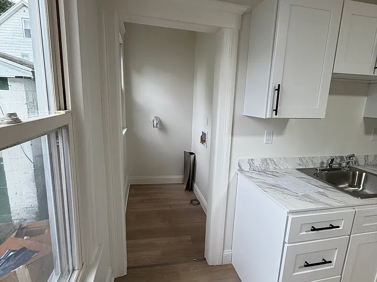 25 Lorenzo St #1 — Photo 16