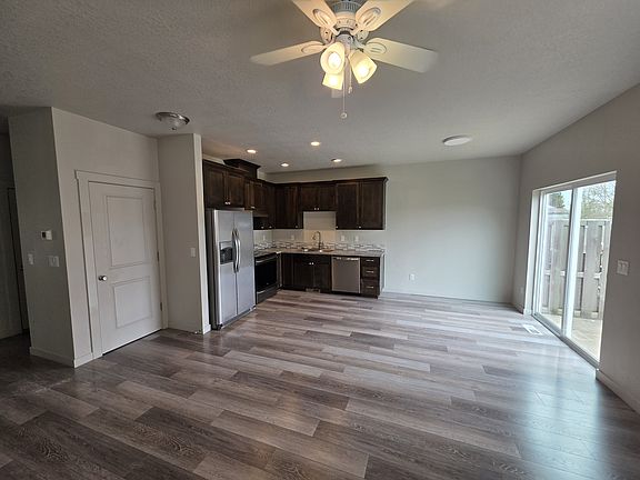 3rd image of 290 Alder Ave #9
