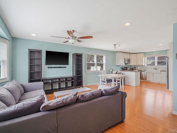 3rd image of 374 Rider Avenue