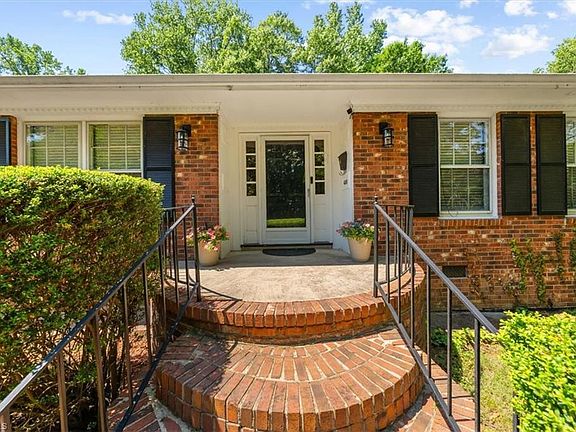 3rd image of 4311 Dogwood Dr