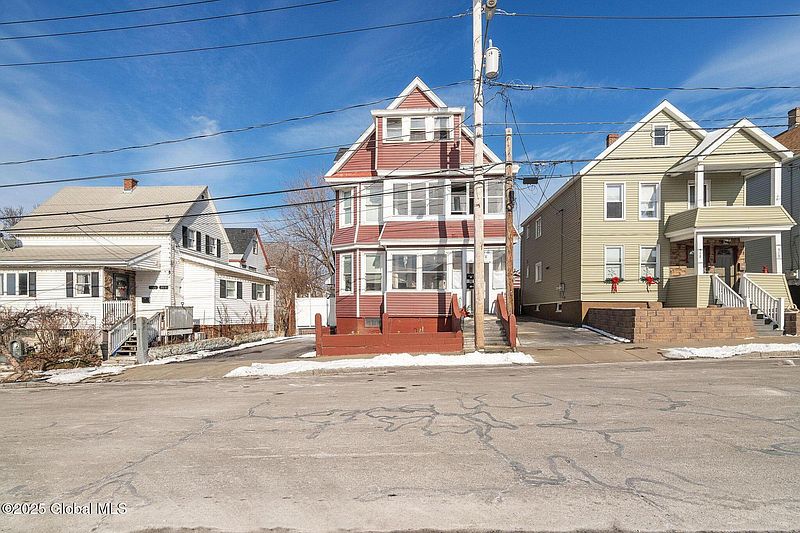 2nd image of 513 Seneca Street