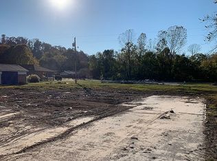 112 Sutton Ave, Waverly, TN 37185