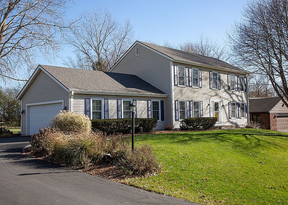 1st image of 9828 N Concord Dr