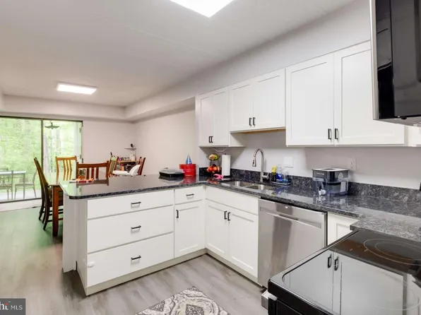 5657 Harpers Farm Rd Unit A, Columbia, MD 21044