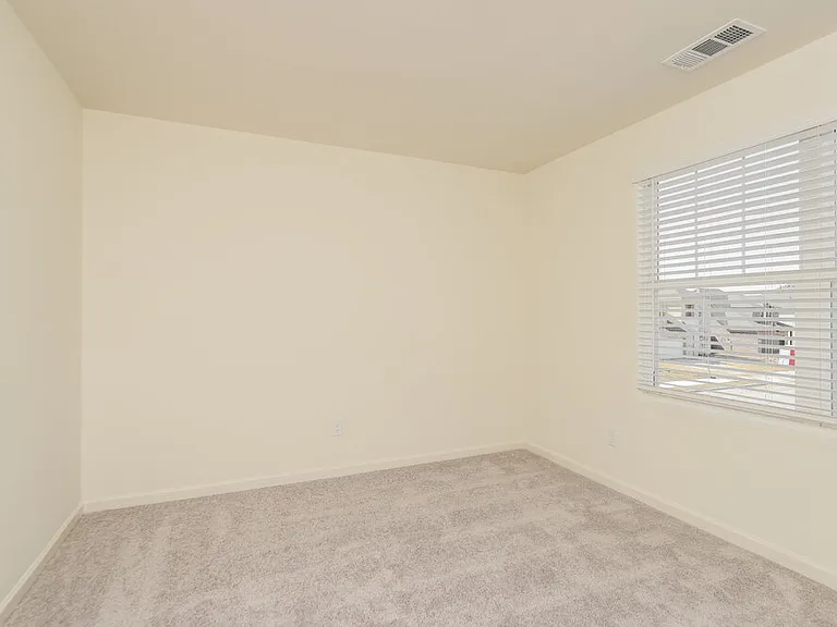 1801 Sandlin Dr — Photo 12