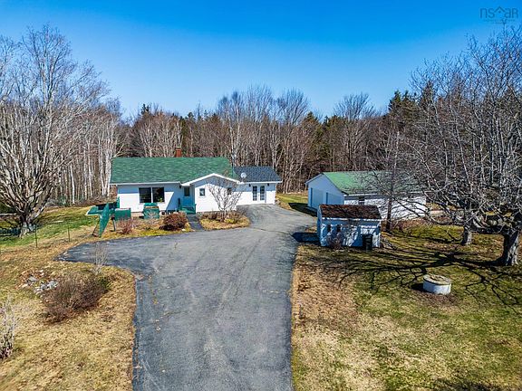 2nd image of 89 Weymouth Falls Rd