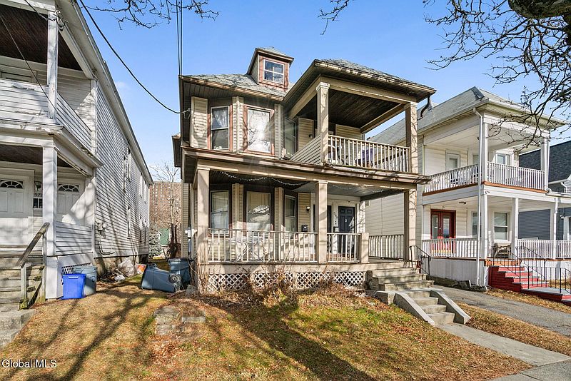 3rd image of 569 Washington Avenue