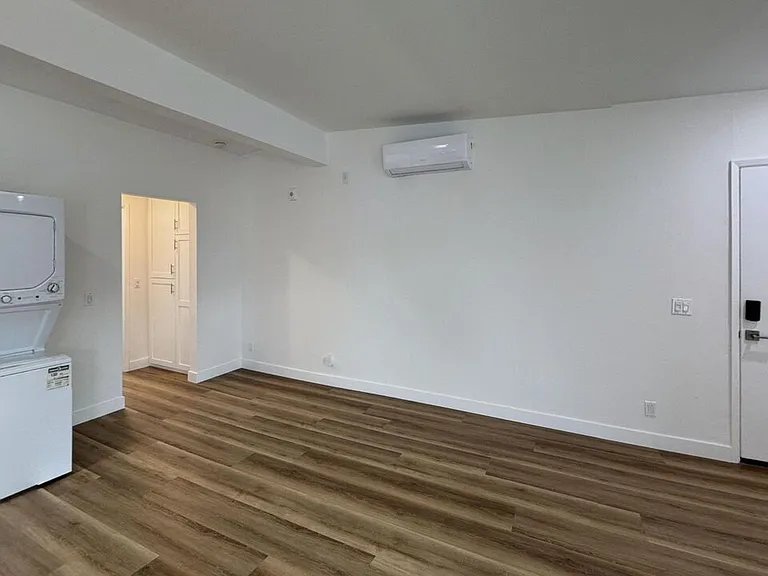 3630 Midvale Ave #1 — Photo 27