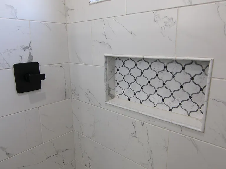 120 Roswell Ave #12 — Photo 26