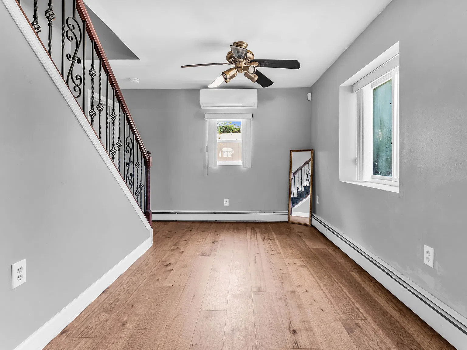 3 bed, 1600 sqft, $3,400 — Photo 2