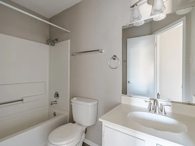 8211 Misty Cedar Dr — Photo 11