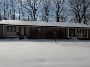 2815 Oaks Rd, Paducah, KY 42003