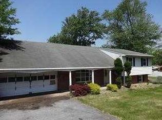 3034 Maple Ave, Reading, PA 19605