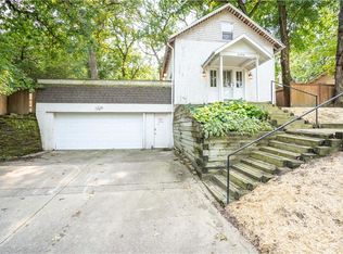 4194 John Lynde Rd, Des Moines, IA 50312