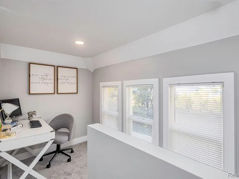 2513 Concord St — Photo 22