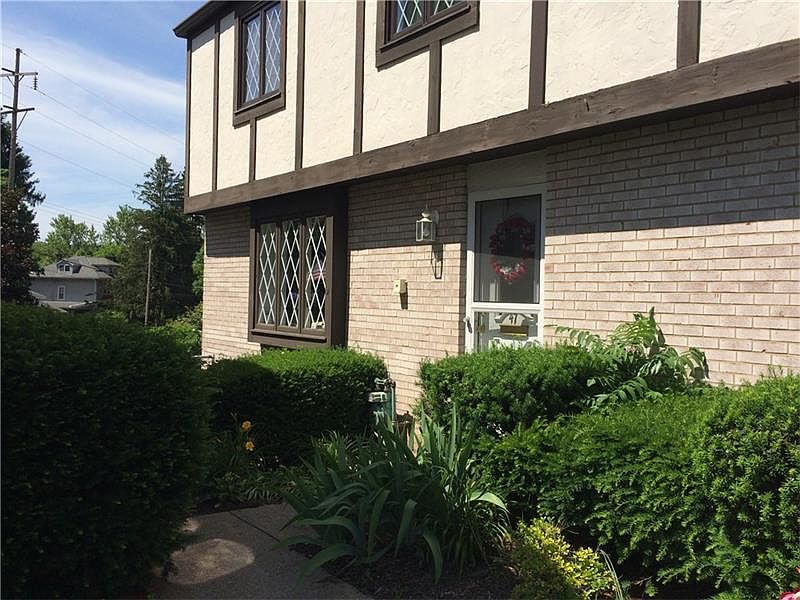 1st image of 47 Oxford Ct