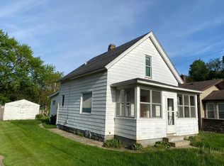 2204 S Douglas St, South Bend, IN 46613