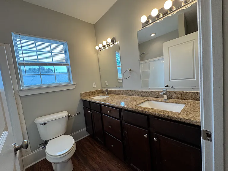 2639 Dumaine St — Photo 9