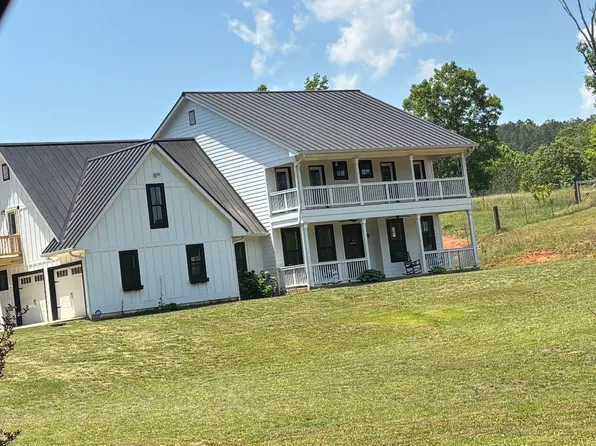 21 Black Rd NE, White, GA 30184