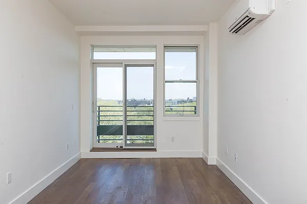 Rented by Nooklyn NYC LLC | media 84