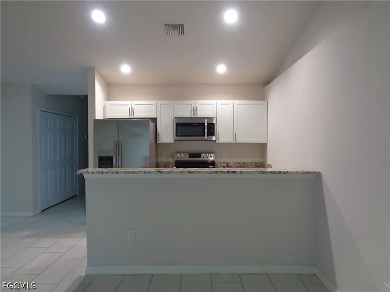 3816 SW 15th Pl — Photo 7