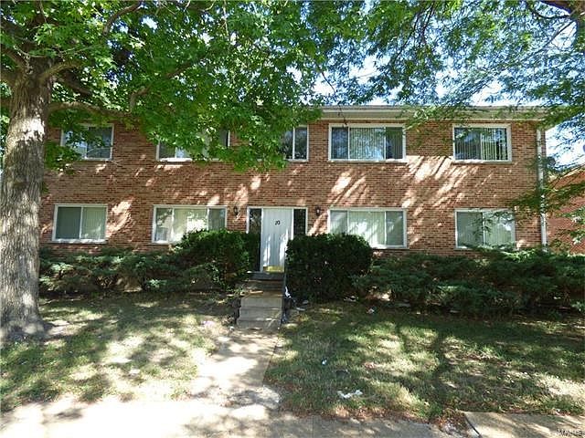 1st image of 10 Bruce Dr