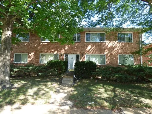 10 Bruce Dr, Florissant, MO 63031