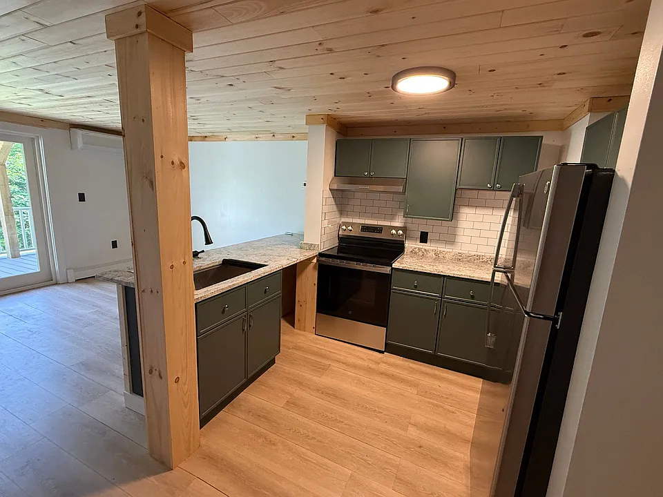720 Crawford Notch Rd #1