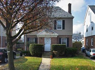 4818 213th St, Oakland Gardens, NY
