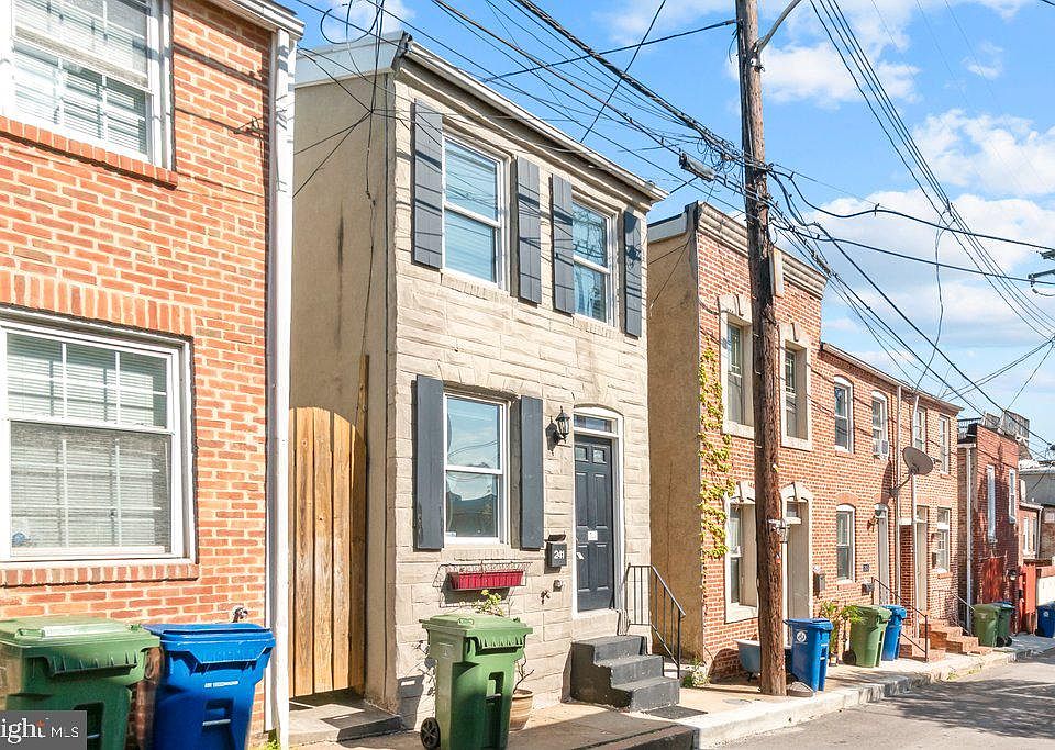 1st image of 241 S Chapel St