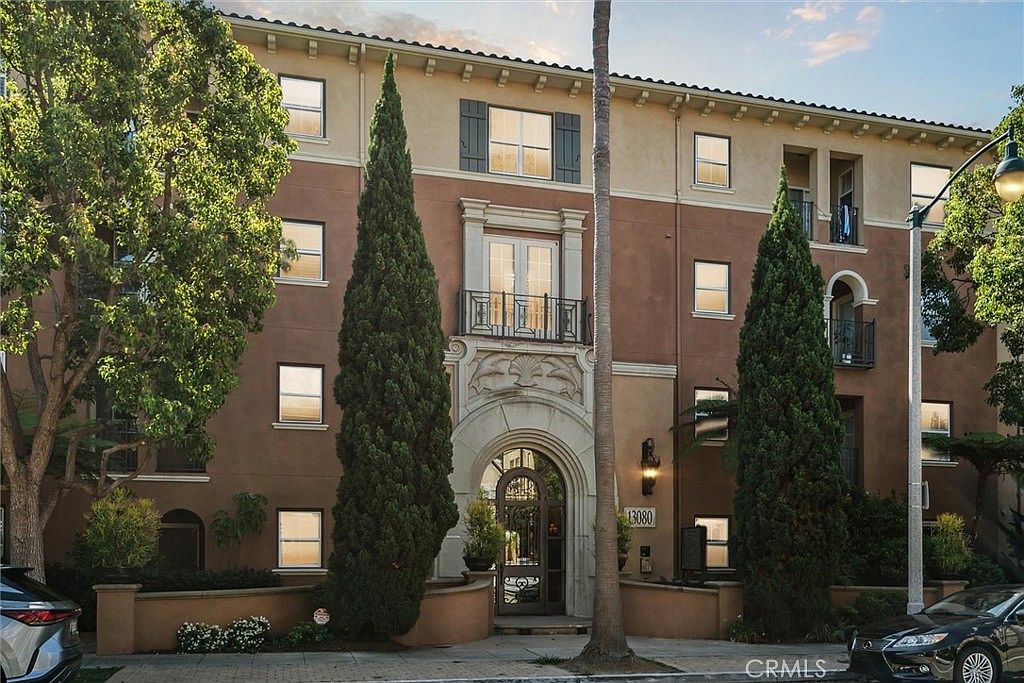 13080 Pacific Promenade APT 323, Playa Vista, CA 90094 | MLS #PW23156394 |  Zillow