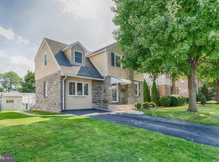 608 Rutledge Ave, Folsom, PA 19033