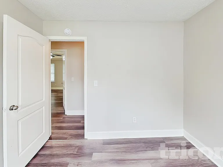 564 Brewer Dr — Photo 11