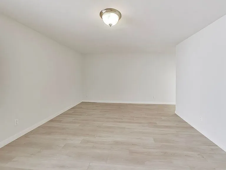 1737 Jackson St #307 — Photo 18