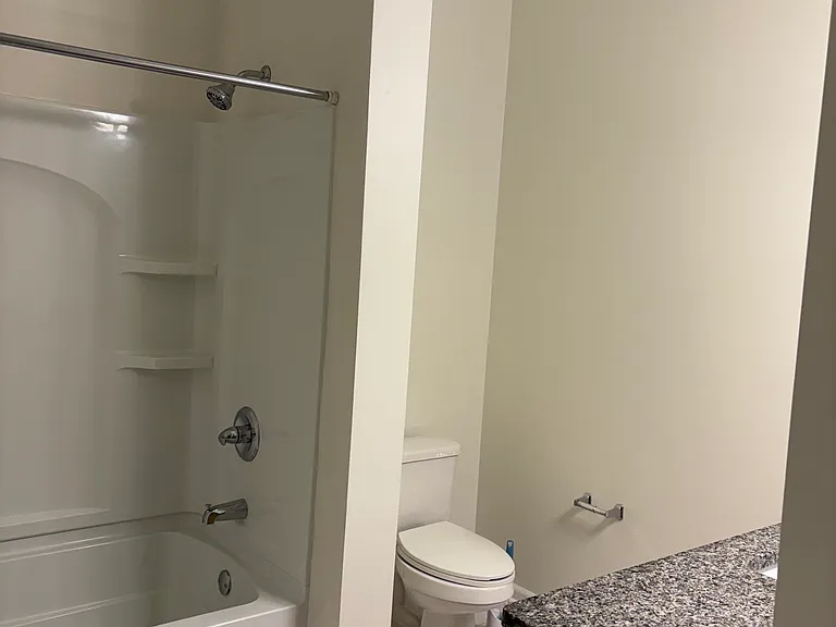 765 Walker Sq #4C — Photo 6