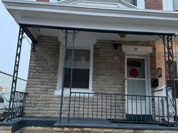 35 S Spray Ave, Atlantic City, NJ 08401