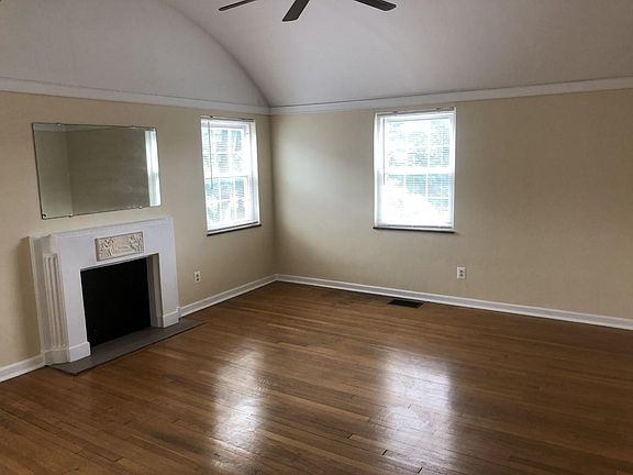 4th image of 1729 Elmwood Ave APT C