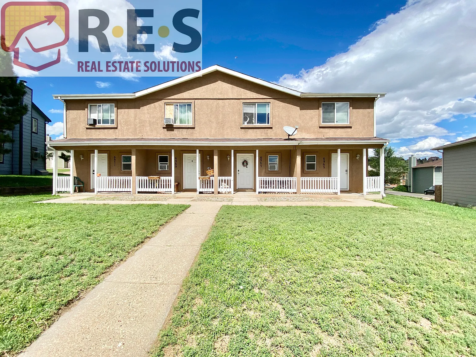 2 bed, 1.5 bath, 900 sqft, $1,395 — Photo 1