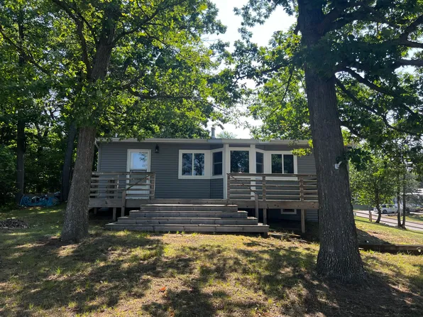 2720 Cedar Ave, Saint Helen, MI 48656