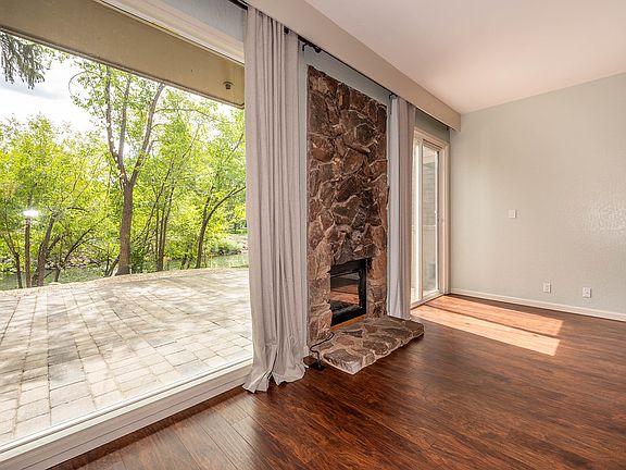 3rd image of 1300 Jones St #1300