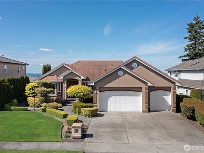 2127 Davis Court NE, Tacoma, WA, 98422