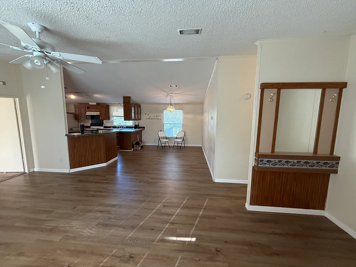Building Photo - 141 Laurel Ridge Dr