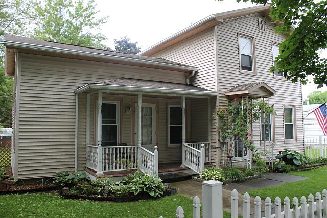 1st image of 223 S Catherine St