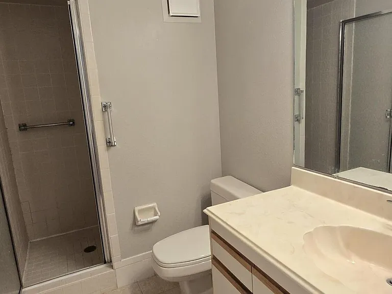 816 Greenwood Manor Cir #10 — Photo 47