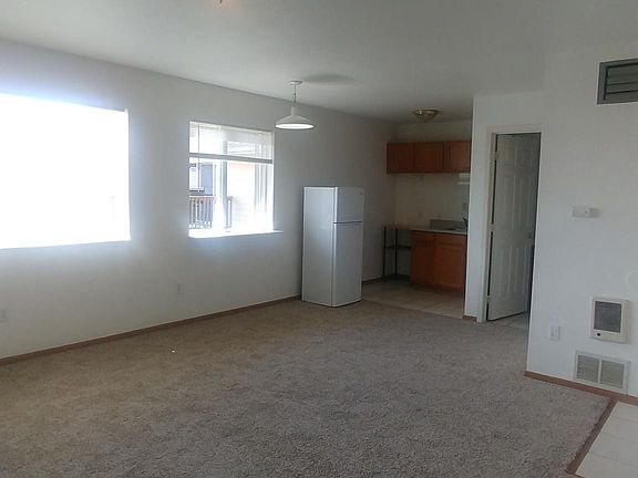 4th image of 840 Anchor Ave NW #8