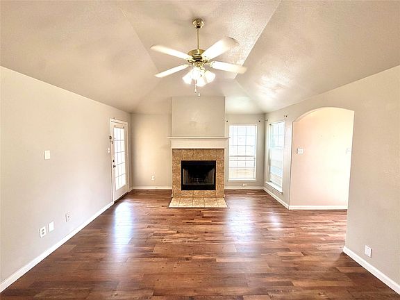 2nd image of 9212 Coral Ln