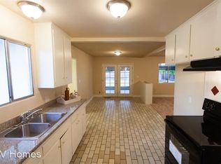 3435 N Maple Ave, Fresno, CA 93726